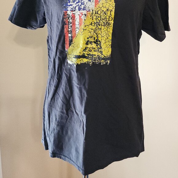 DON'T TREAD ON ME T-shirt Size Medium Unisex New Without Tags - Picture 2 of 6